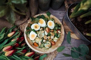 SALATKA Z JAJKIEM I GRZANKAMI 0.20_3.JPG